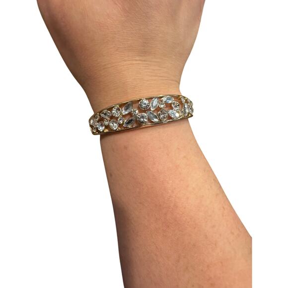 Bangel / Bracelet / Crystal / Silver Plated / EUC - Picture 1 of 4